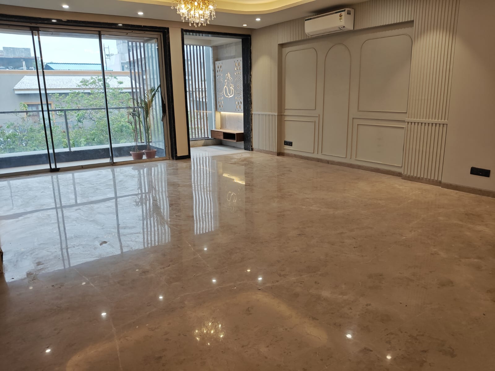 BUILDER FLOORS IN SOUTH DELHI, BRICKZ REALTY. BEST BUILDER OF FLOORS IN SOUTH DELHI. BUILDER FLOORS